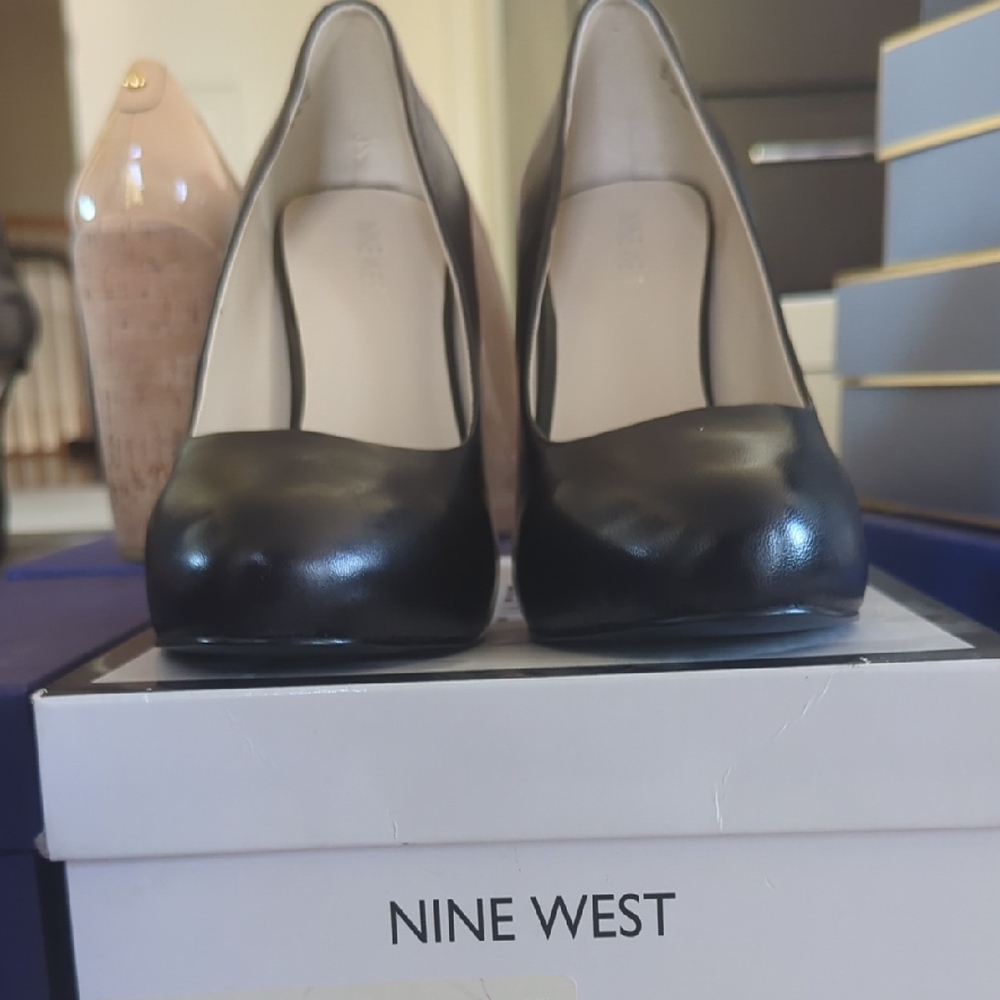 Nine West Black Heels with Stiletto Design and Smooth Finish